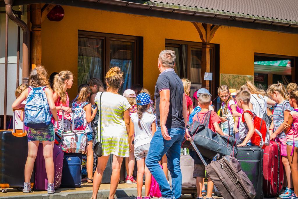 Pensjonat Sosnowe Zacisze Susiec Bagian luar foto